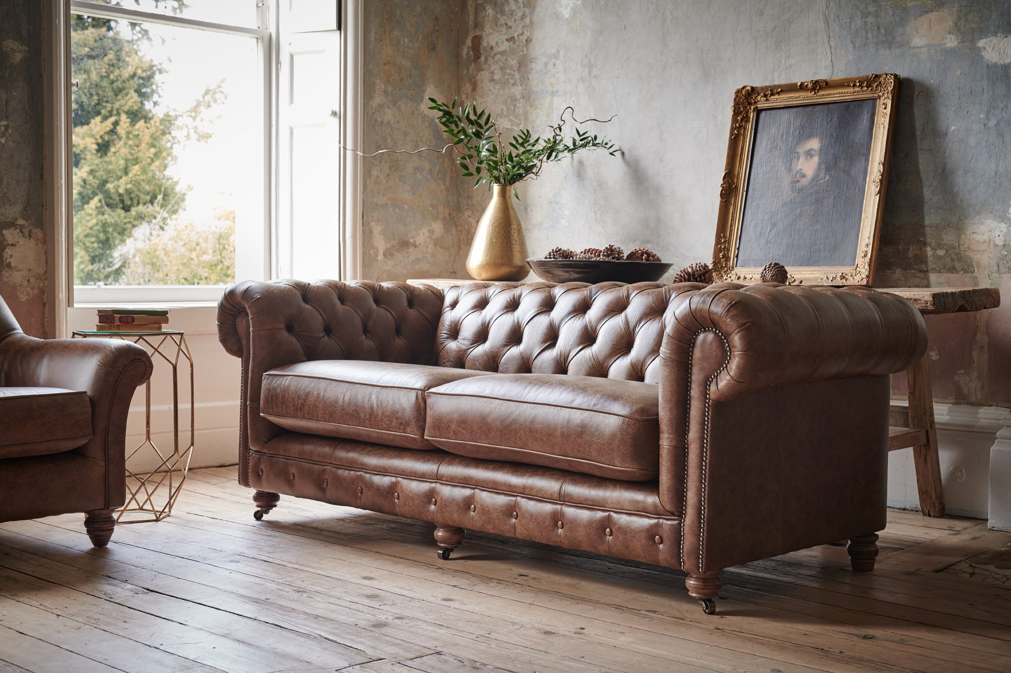 darby home tanisha leather chesterfield sofa